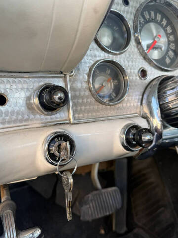 1957 Ford Thunderbird