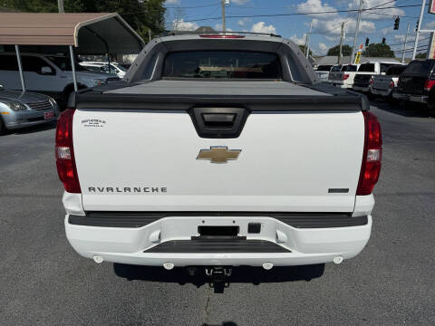 2011 Chevrolet Avalanche LT