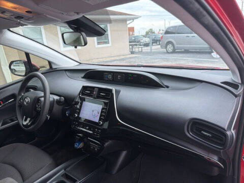 2020 Toyota Prius LE