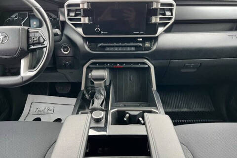 2022 Toyota Tundra SR5