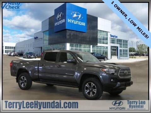 2017 Toyota Tacoma for sale at Terry Lee Hyundai in Noblesville IN