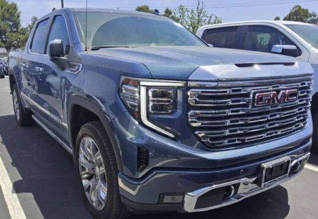 Used 2024 GMC Sierra 1500 Denali Denali with VIN 3GTUUGEL0RG234794 for sale in Bloomington, IL