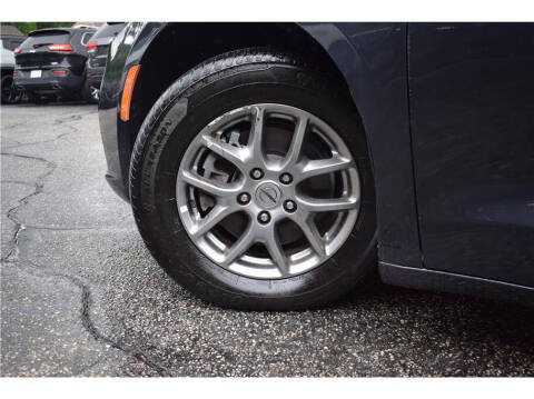 2021 Chrysler Pacifica Touring