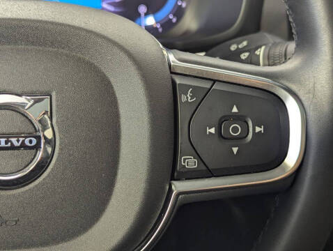 2024 Volvo S60 B5 Core Dark Theme