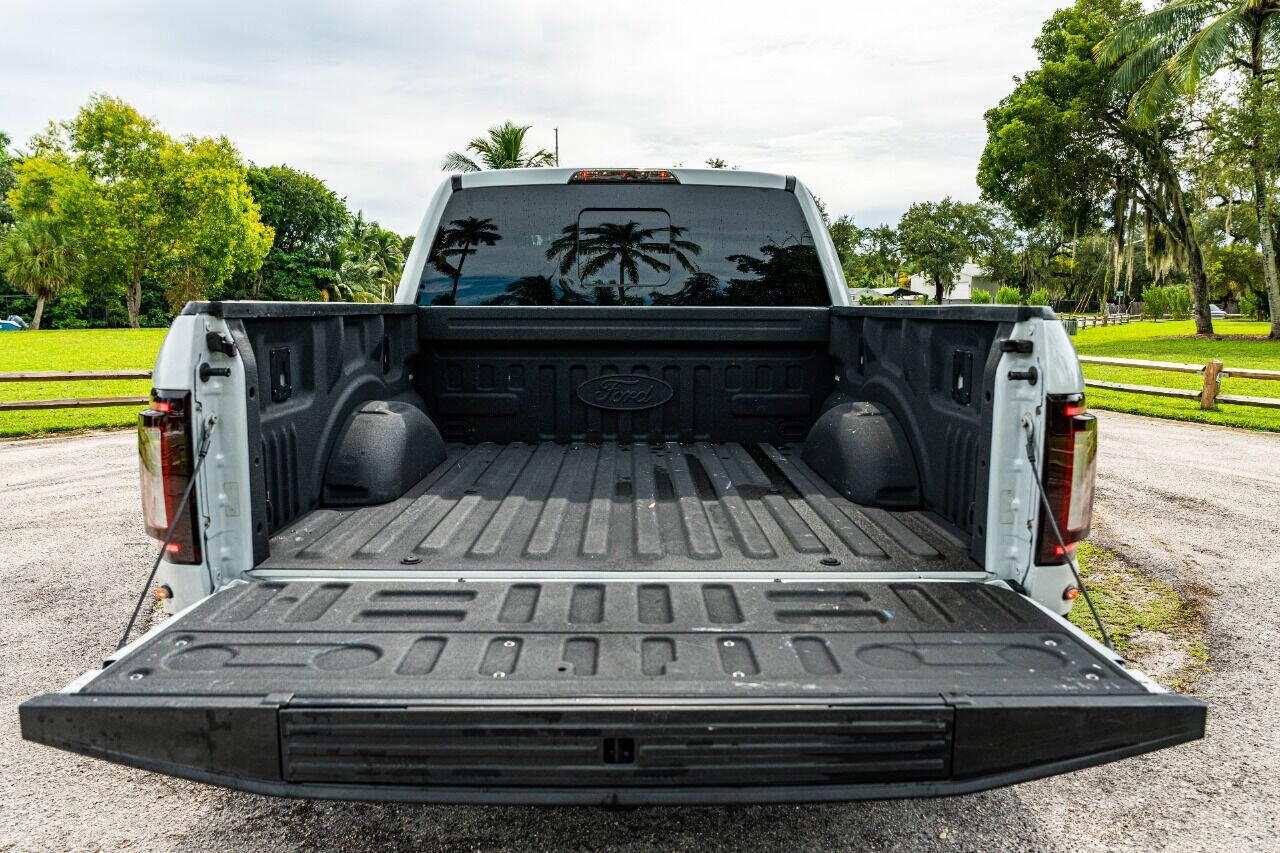 2017 FORD F-150 Pickup - $36,999