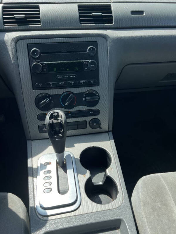 2005 Ford Five Hundred SE