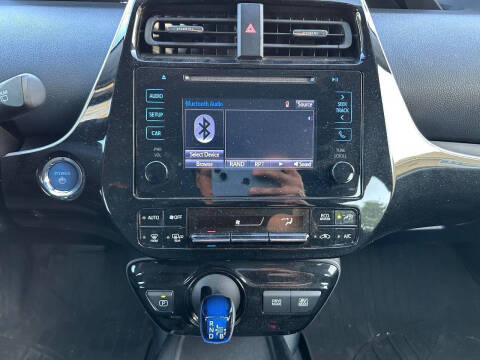 2019 Toyota Prius LE