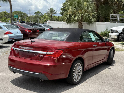 2014 Chrysler 200 Limited