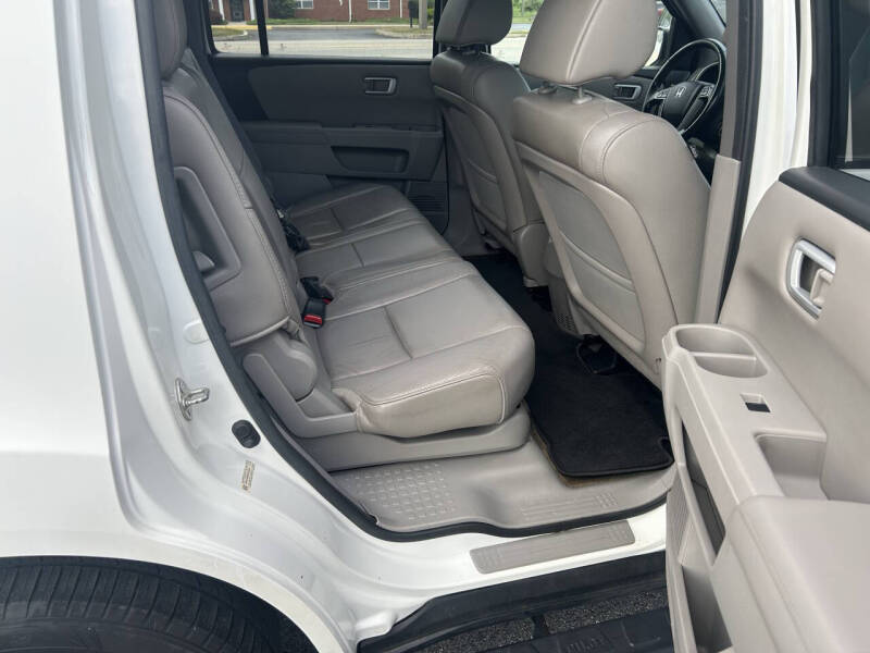 2015 Honda Pilot EX-L - Photo 17