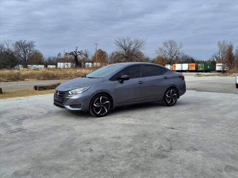 2024 Nissan Versa SR