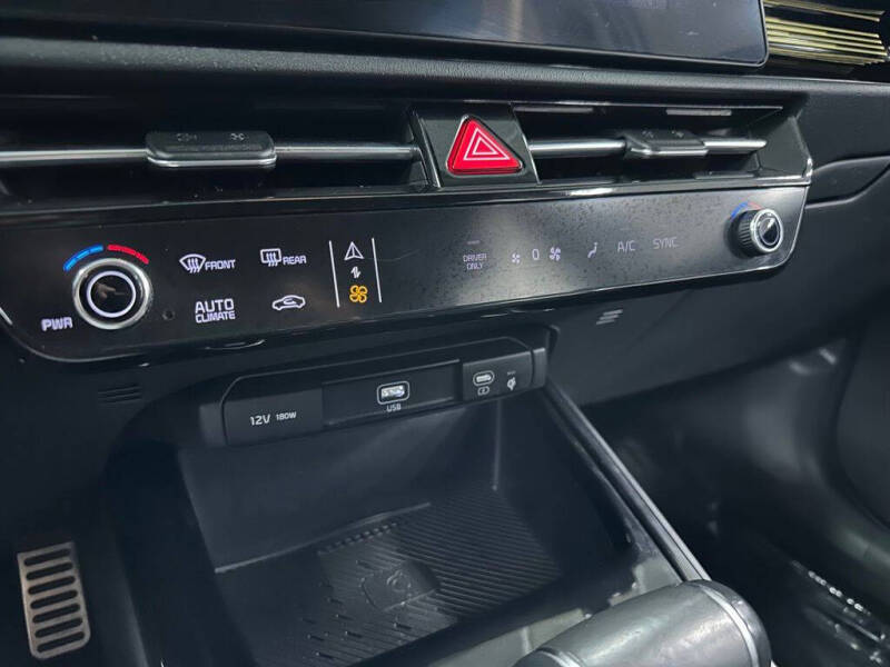 2023 Kia Niro EX Touring