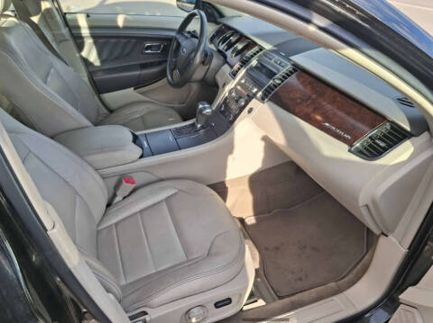 2011 Ford Taurus SEL