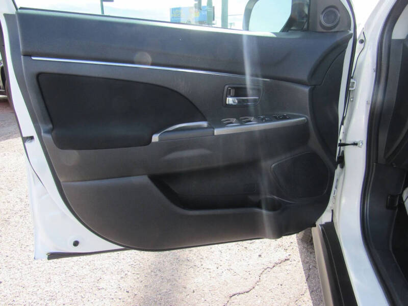 2019 Mitsubishi Outlander Sport SE