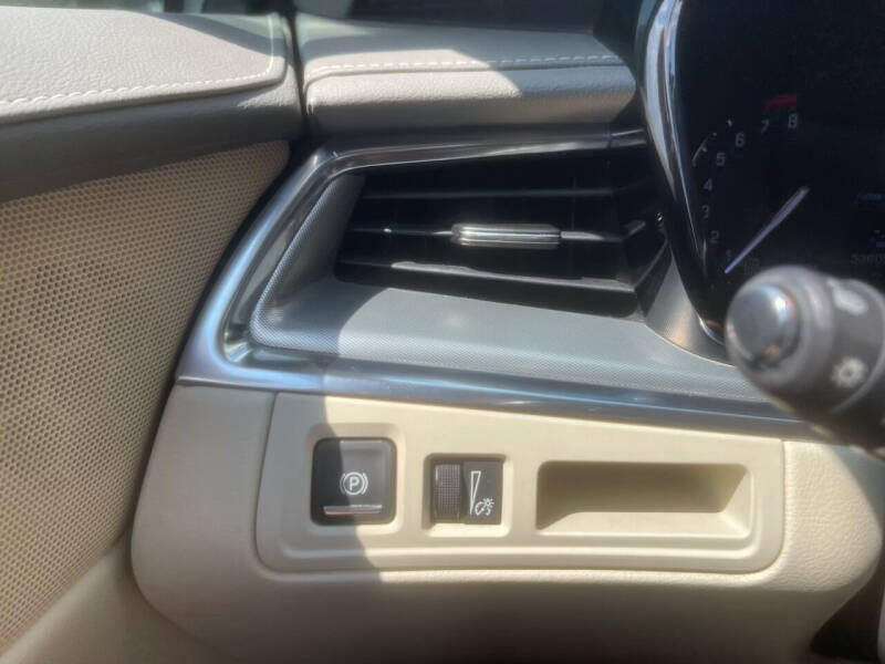 2017 Cadillac XT5 Luxury