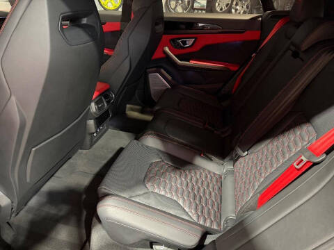 2022 Lamborghini Urus