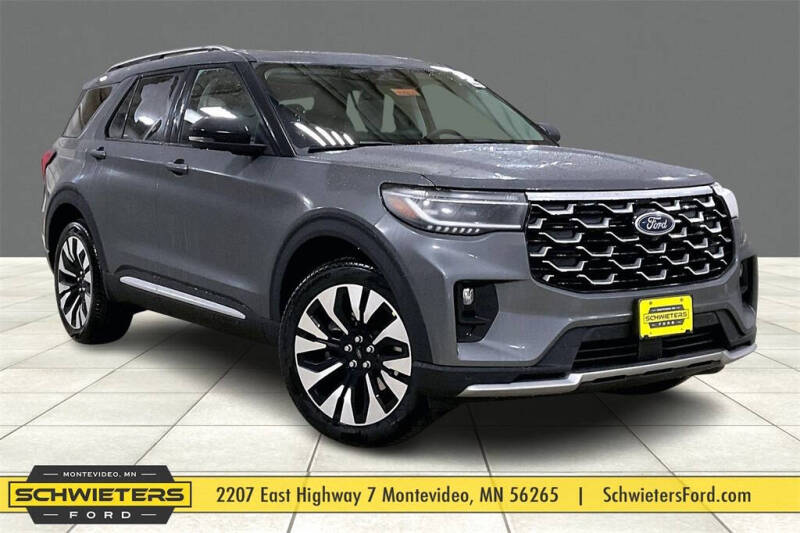 2026 Ford Explorer Platinum's photo