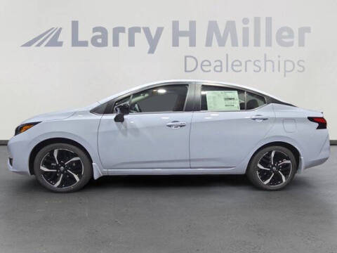 2025 Nissan Versa SR