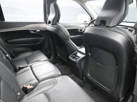 2023 Volvo XC90 B6 Ultimate Bright Theme 7P