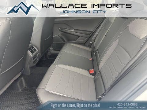 2026 Volkswagen Taos SE Black 4Motion