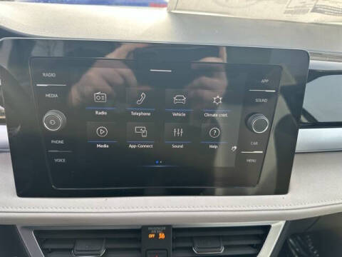 2026 Volkswagen Taos SE 4Motion