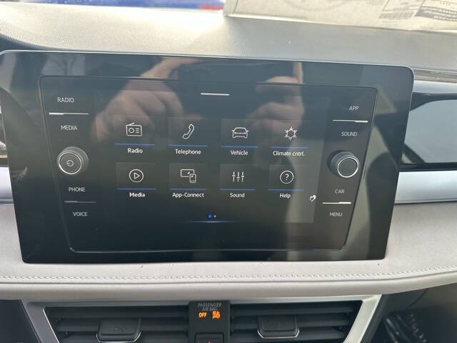 2026 Volkswagen Taos SE 4Motion