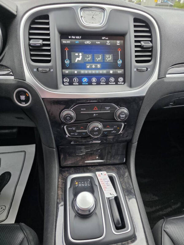 2018 Chrysler 300 Limited