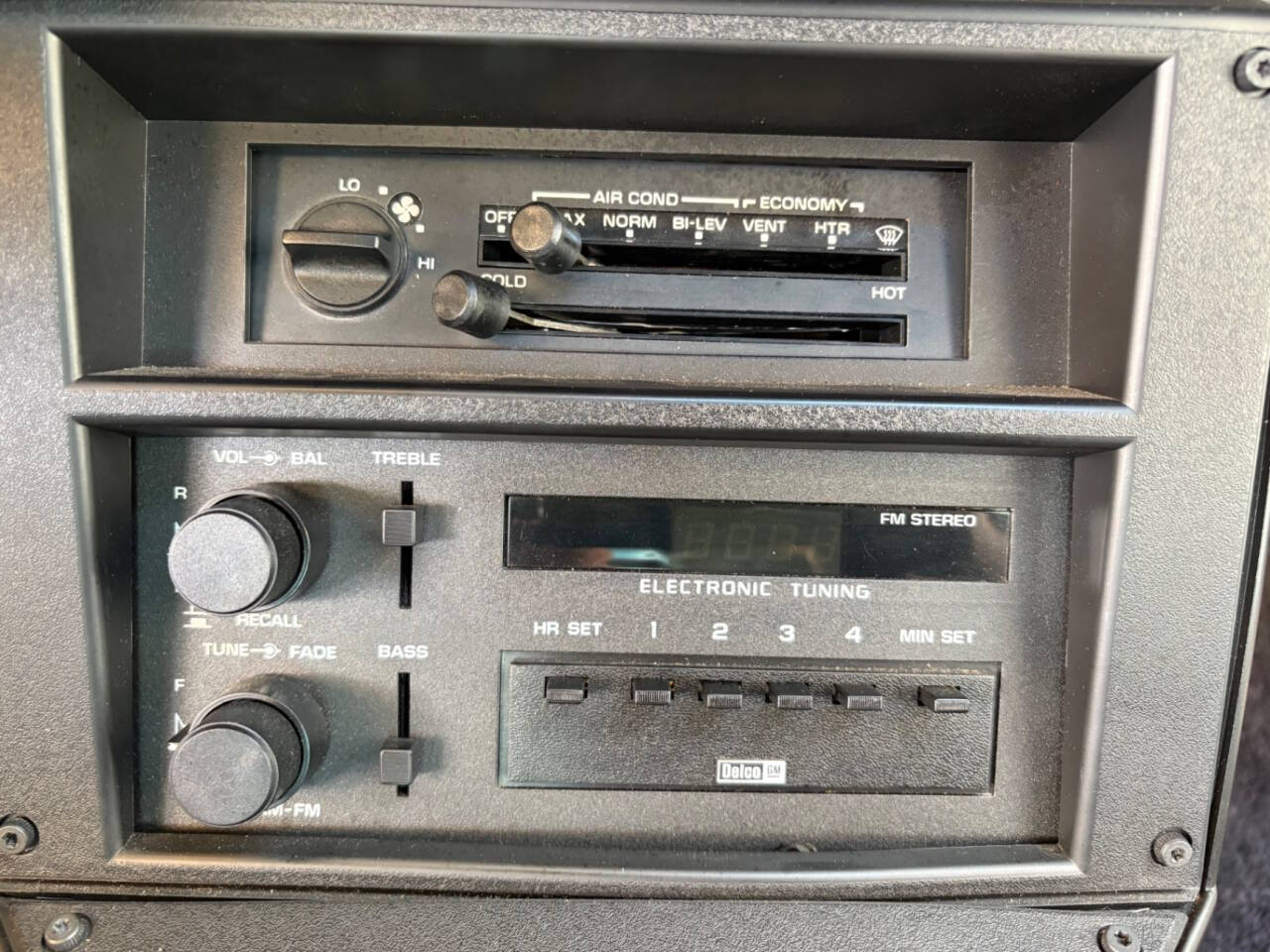 1983 Chevrolet Camaro 35