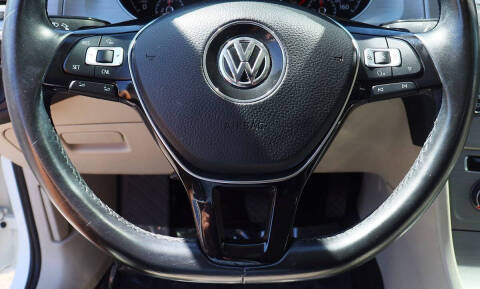 2017 Volkswagen Golf