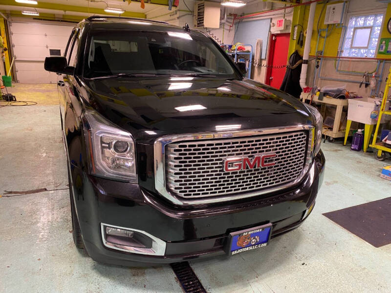 2015 GMC Yukon Denali photo 8