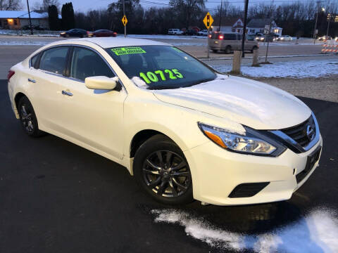 2017 Nissan Altima for sale at Wyss Auto in Oak Creek WI