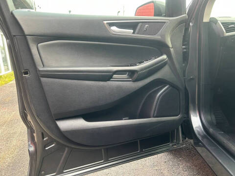 2020 Ford Edge