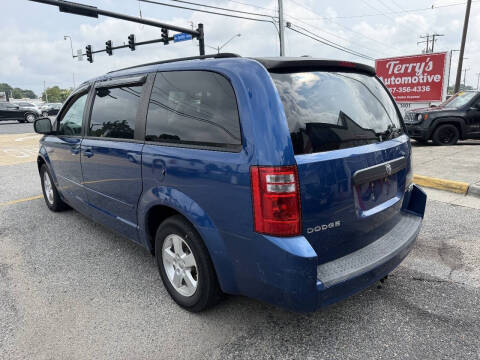 2010 Dodge Grand Caravan Hero