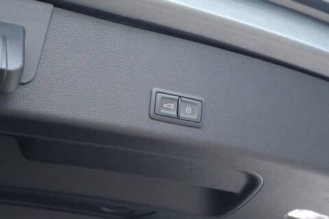 2019 Audi e-tron quattro Prestige