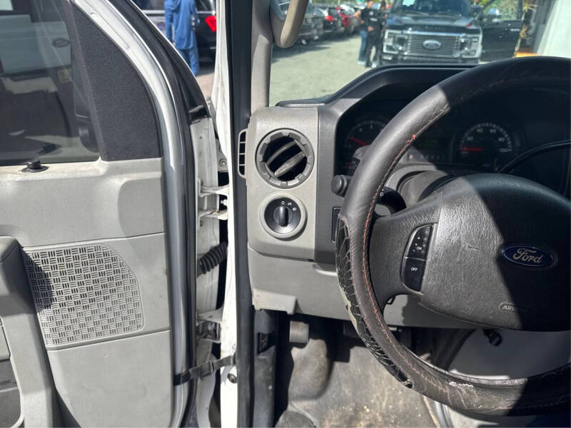 2012 Ford E-Series E-250