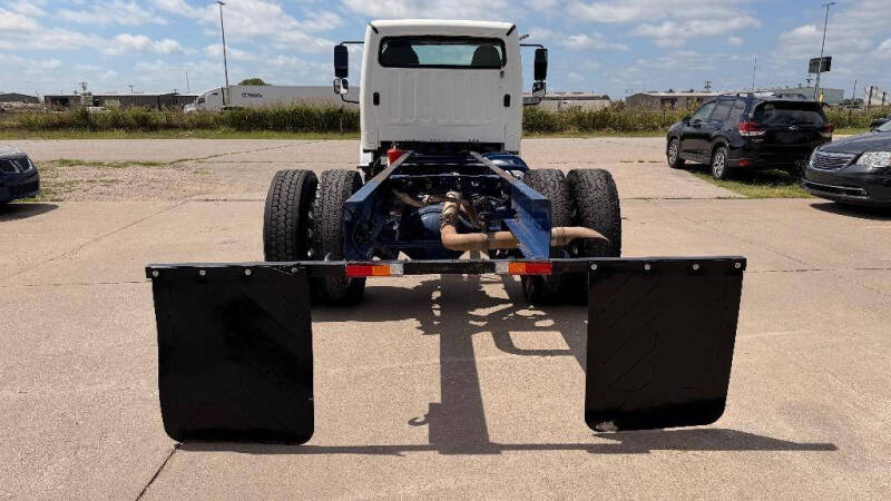 2016 Freightliner S2 Chassis
