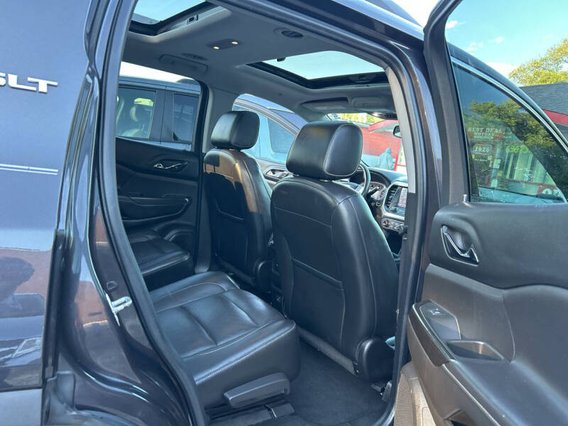 2017 GMC Acadia SLT-1