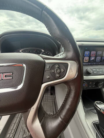 2017 GMC Acadia SLT-1