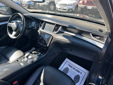 2019 Infiniti QX50 Essential