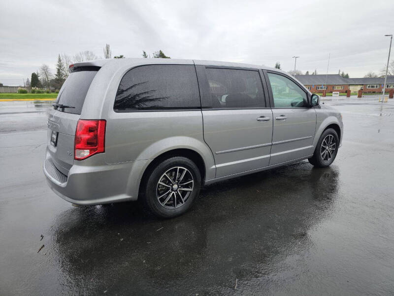 2015 Dodge Grand Caravan R/T