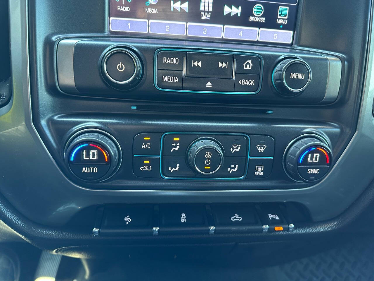 ChevroletSilverado 150035