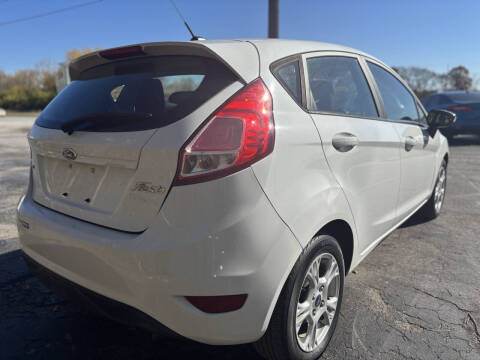 2015 Ford Fiesta SE