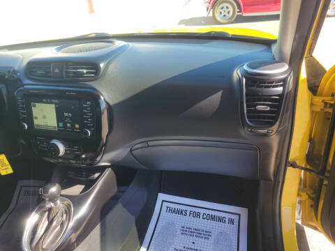2015 Kia Soul +