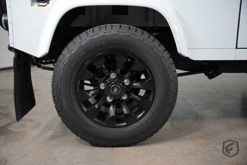 1986 Land Rover Defender