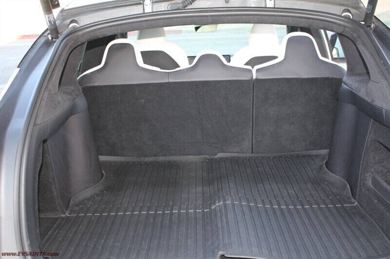 2023 Tesla Model X Standard Range