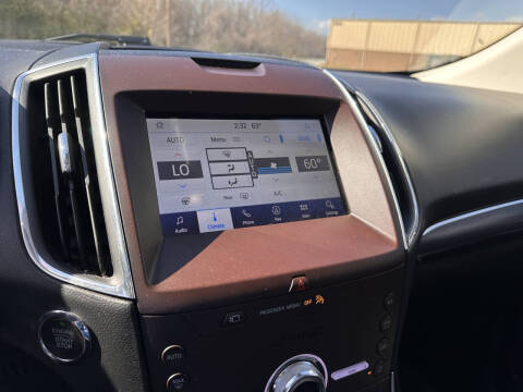 2020 Ford Edge Titanium