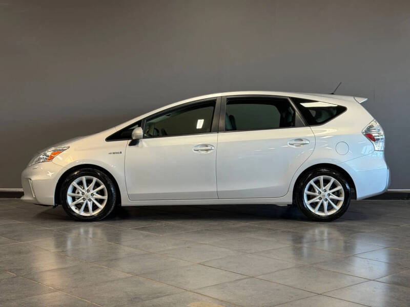 2012 Toyota Prius v Three