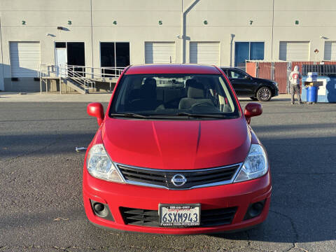 2011 Nissan Versa 1.8 S