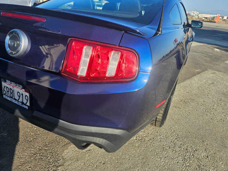 2011 Ford Mustang GT Premium