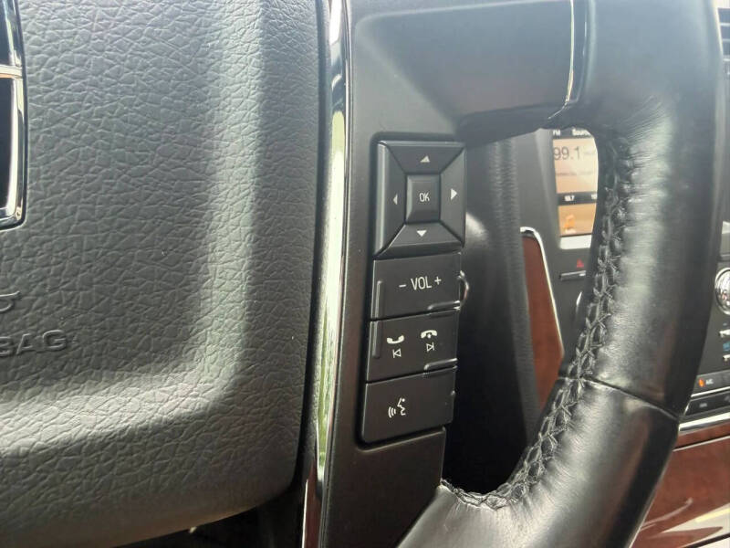 2016 Lincoln Navigator Select