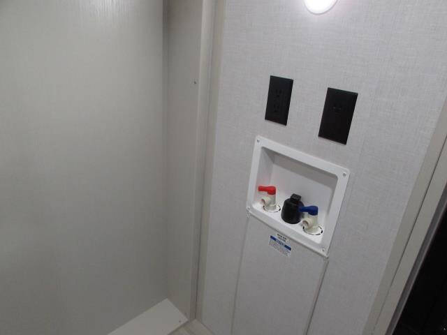 2025 Forest River 38 VERANDA